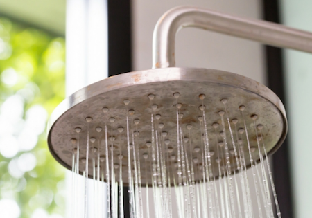HOT VS. COLD SHOWERS HEALTH BENEFITS | THE ULTIMATE GUIDE!