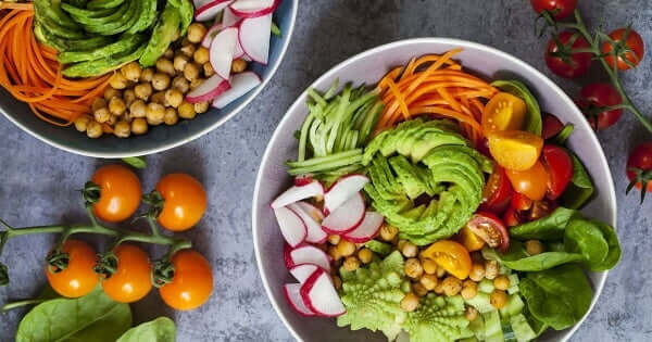 RAW FOOD DIET: EVERYTHING YOU NEED TO KNOW